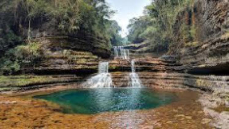 Places To Visit in Meghalaya: Exploring the Hills, Tribes and Scenery of the Northeast